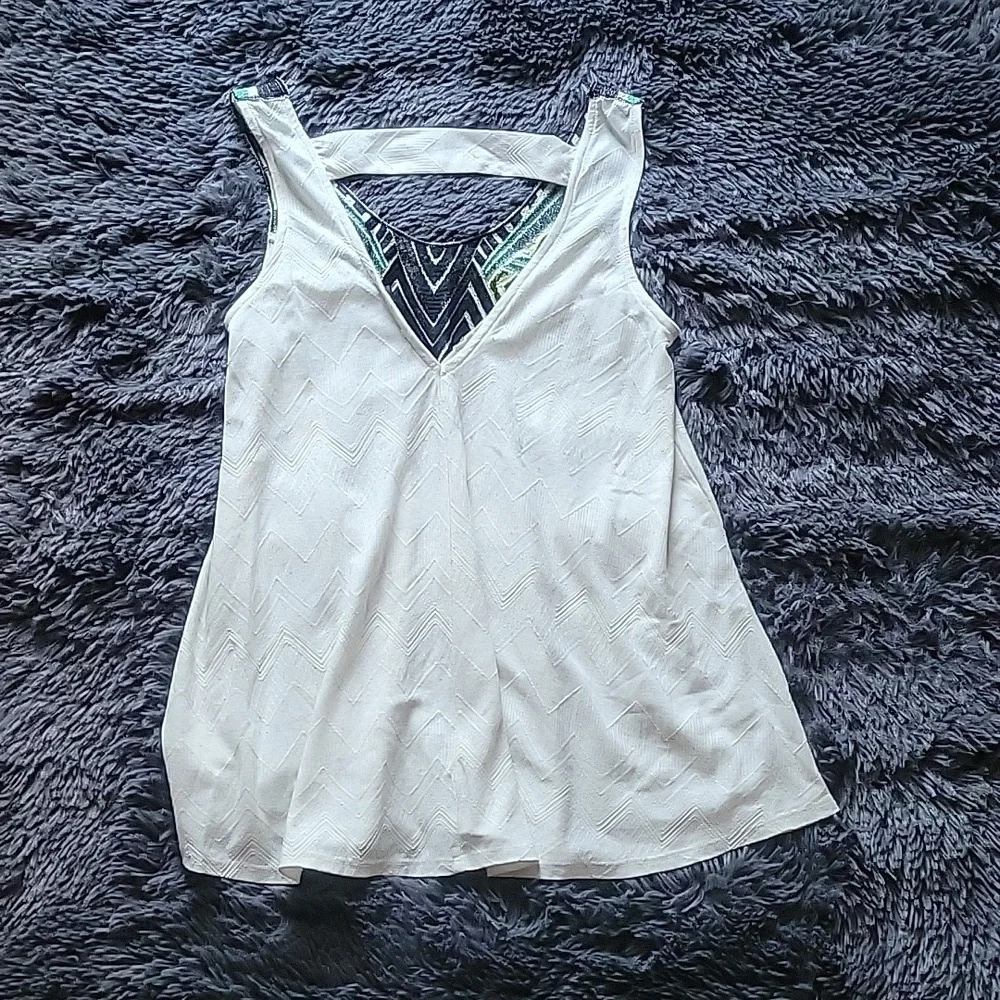 ๐ฃ tank - Picture 3 of 3